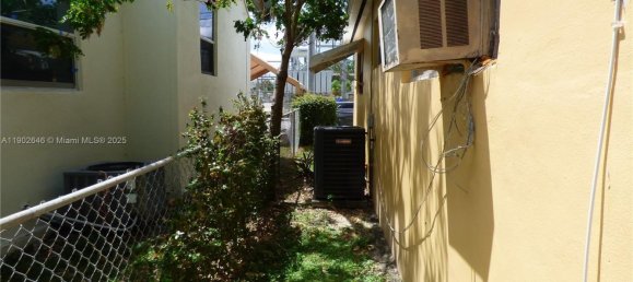 4 غرف نوم فيلا في Miami, USA رقم 615879 3