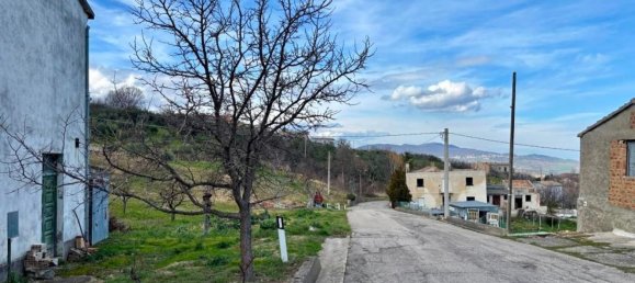 Casa de 7 habitaciónes en Roccaspinalveti, Italy No. 173166 22