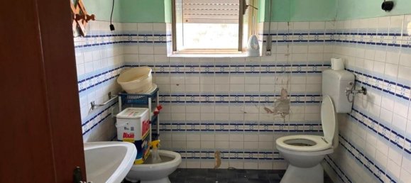 Casa de 7 habitaciónes en Roccaspinalveti, Italy No. 173166 5