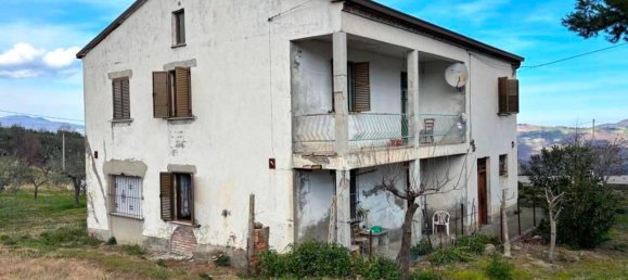 Casa de 7 habitaciónes en Roccaspinalveti, Italy No. 173166 13