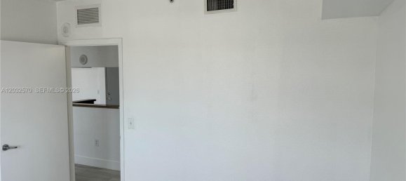 2 dormitorios propiedad comercial en venta en Miami, Miami-Dade, Florida, USA № 614971 6