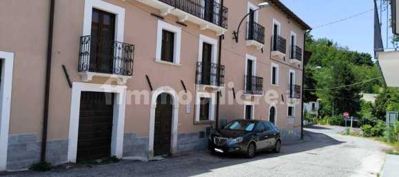 3 Schlafzimmer Haus in L'Aquila, Italy, Nr. 346889 3