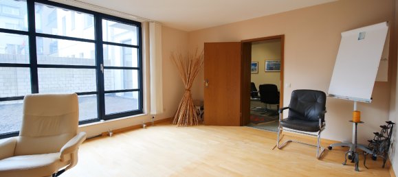 3 rooms Building in Krefeld, Germany No. 78760 3