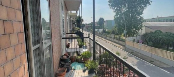 2 Schlafzimmer Wohnung in Romentino, Italy, Nr. 49393 13