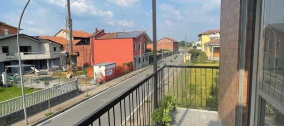 2 Schlafzimmer Wohnung in Romentino, Italy, Nr. 49393 11