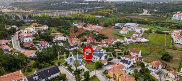 Terrain à Leiria, Portugal 791m² No. 75537 29