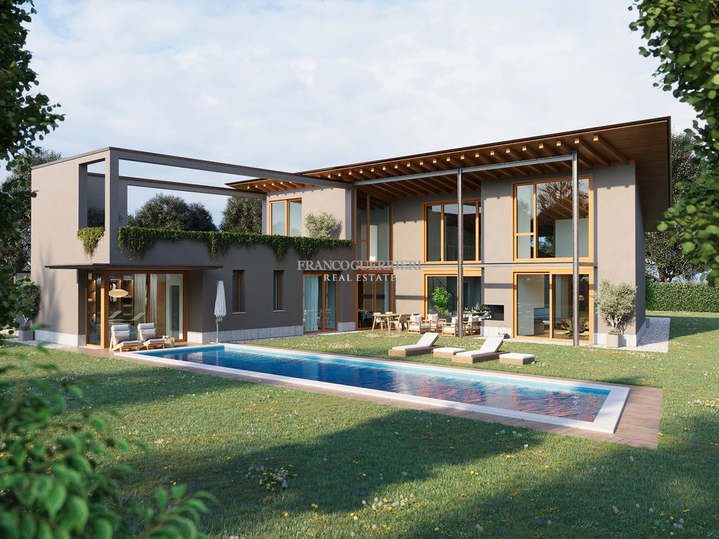 Вилла с 4 спальнями в Монтичелло Брианца, Италия № 293032