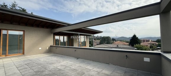 Вилла с 4 спальнями в Монтичелло Брианца, Италия № 293032 22