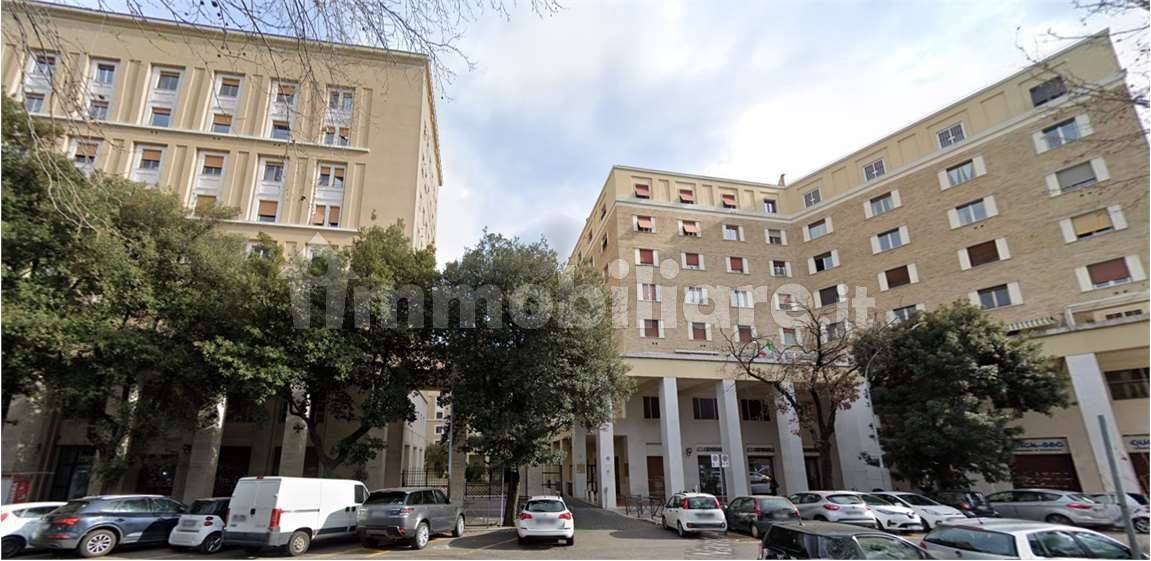 Квартира с 6 спальнями в Рим, Италия № 304863