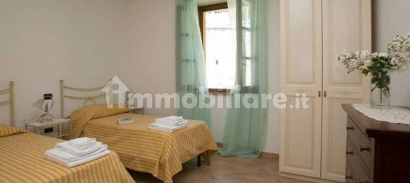 3 bedrooms Villa in Castiglione di Garfagnana, Italy No. 188136 7