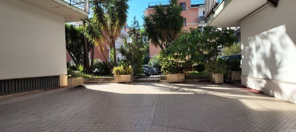 Escritório em Torre del Greco, Italy 89 m² N.º 380760 3