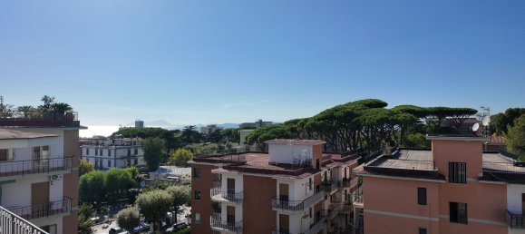 Escritório em Torre del Greco, Italy 89 m² N.º 380760 9