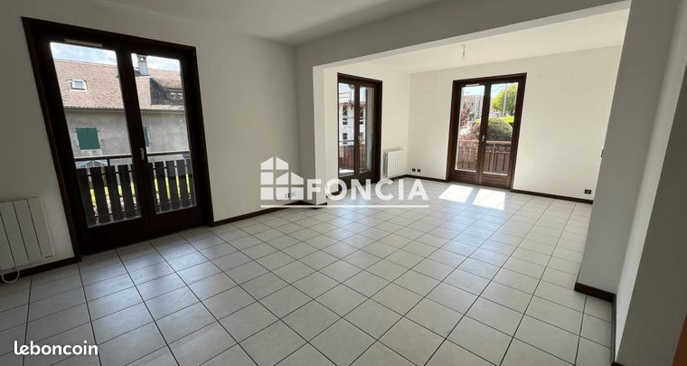 2 bedrooms Apartment in Thonon-les-Bains, France No. 306031