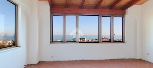 Вилла с 6 спальнями в Франкавилла аль Маре, Италия № 39771 7