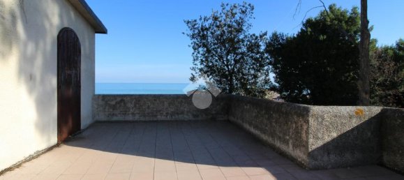 Вилла с 6 спальнями в Франкавилла аль Маре, Италия № 39771 12