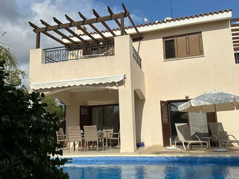 Villa de 3 dormitorios en Empa, Cyprus No. 7181