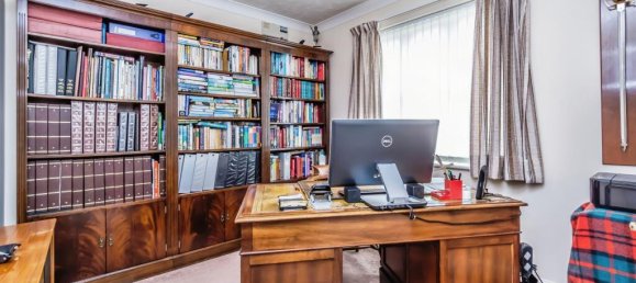 4 bedrooms House in Croydon, United Kingdom No. 8135 6