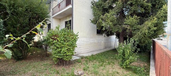 3 bedrooms Apartment in Chiari, Italy No. 272987 2