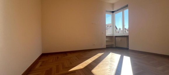 Квартира с 4 комнатами в Комо, Италия № 13738 12