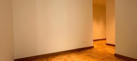 Квартира с 4 комнатами в Комо, Италия № 13738 11