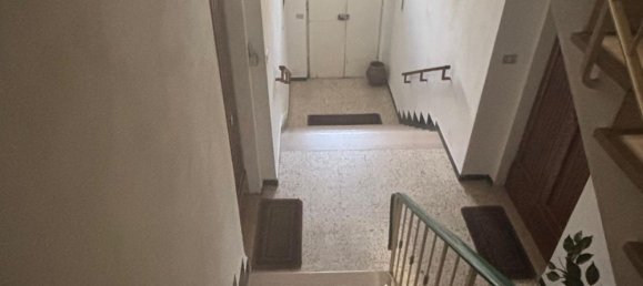 5 bedrooms Apartment in Prato, Italy No. 318722 38