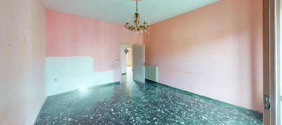 5 bedrooms Apartment in Prato, Italy No. 318722 44