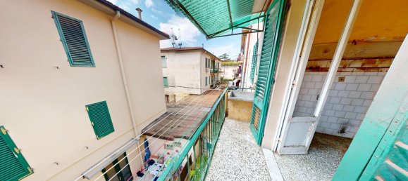 5 bedrooms Apartment in Prato, Italy No. 318722 7
