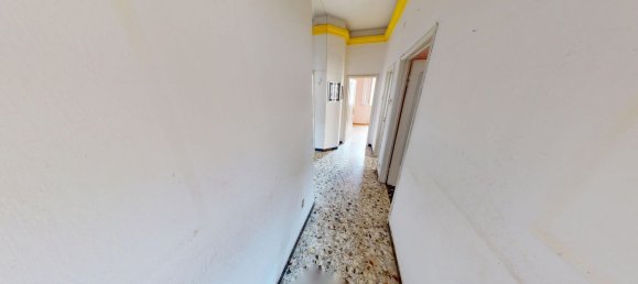 5 bedrooms Apartment in Prato, Italy No. 318722 17