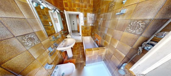 5 bedrooms Apartment in Prato, Italy No. 318722 15