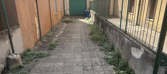 5 bedrooms Apartment in Prato, Italy No. 318722 41