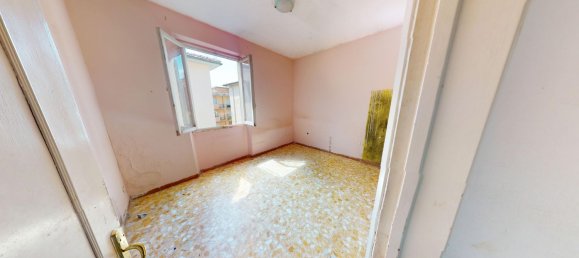 5 bedrooms Apartment in Prato, Italy No. 318722 11