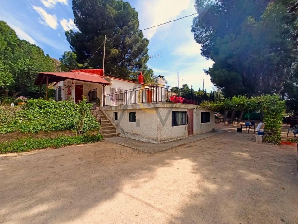 3 bedrooms House in Elda, Spain No. 279624