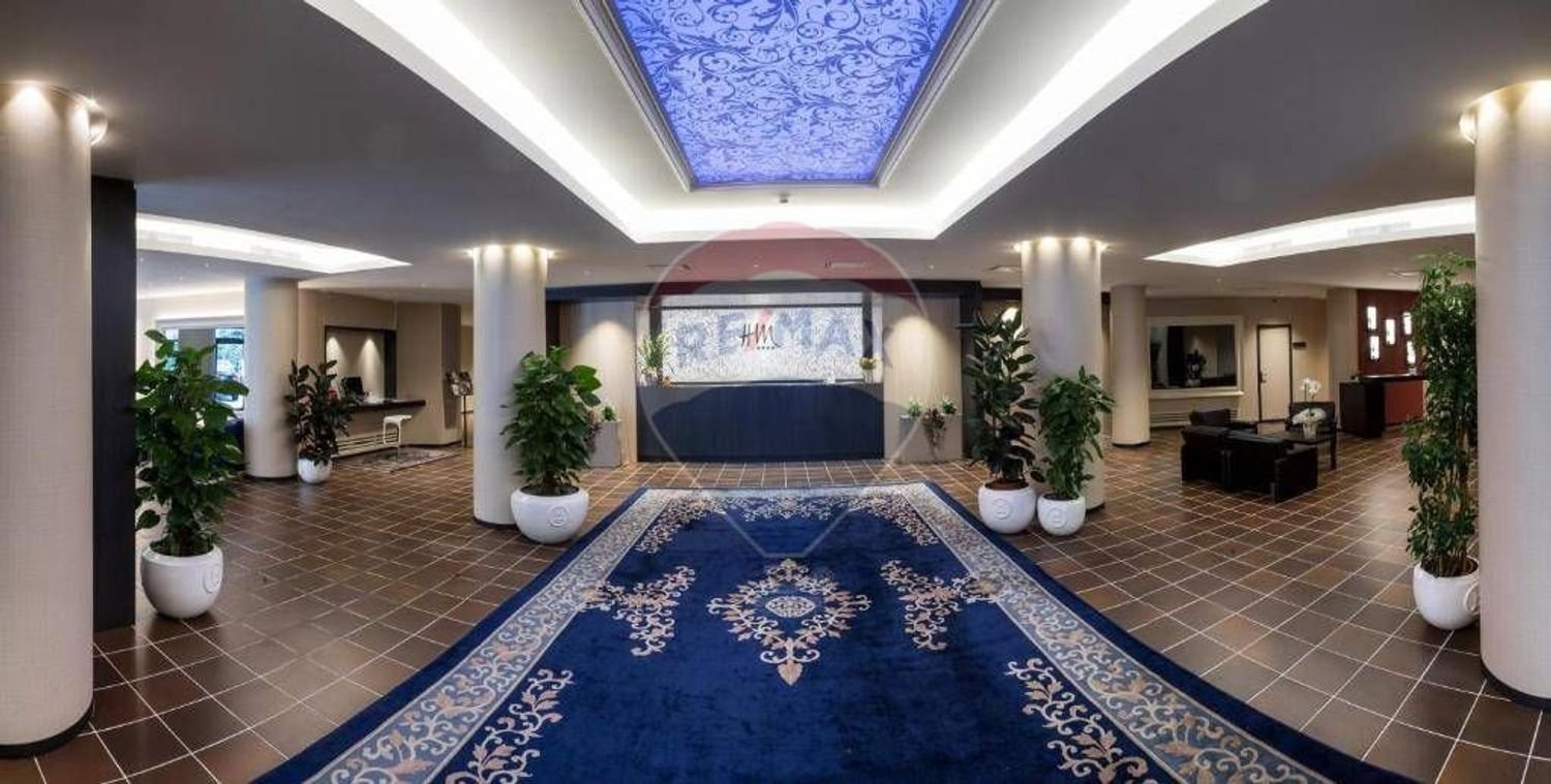 6000m² Building in Florence, Italy No. 380879