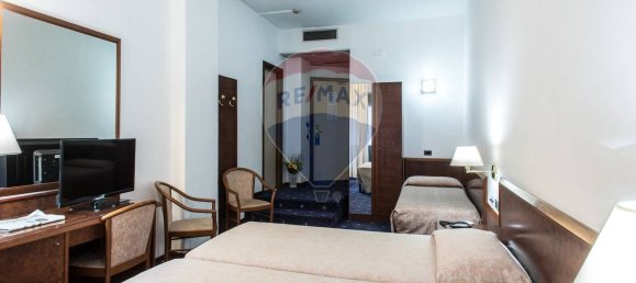 6000m² Building in Florence, Italy No. 380879 33