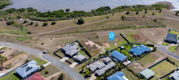 Terrain à Bowen, Australia 1483m² No. 435 11