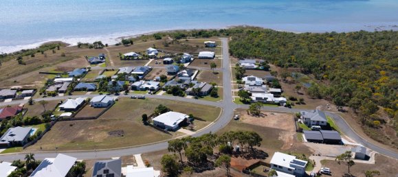 Terrain à Bowen, Australia 1483m² No. 435 3