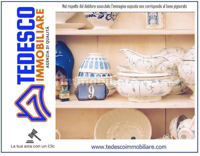 5 rooms Apartment in Montecalvo Irpino, Italy No. 267412