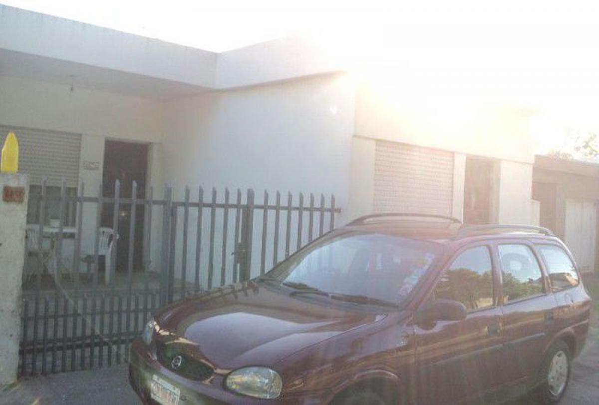 2 Schlafzimmer Haus in Ituzaingo, Argentina, Nr. 1833