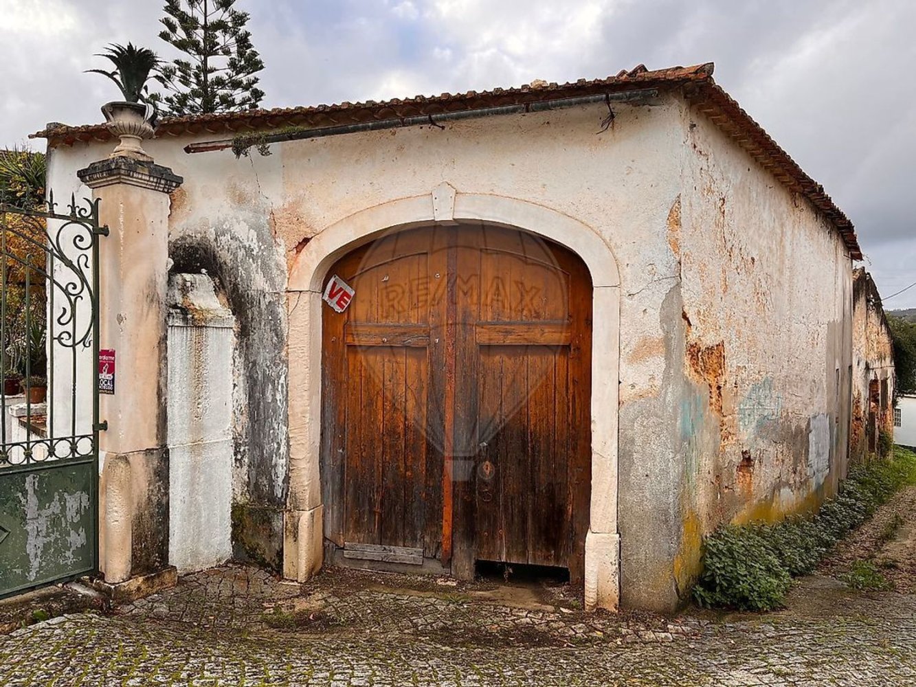 Almacén en Alcanena, Portugal 256 m² No. 78109