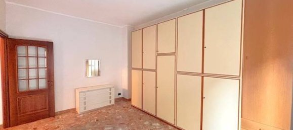 2 Schlafzimmer Wohnung in Genoa, Italy, Nr. 312289 16