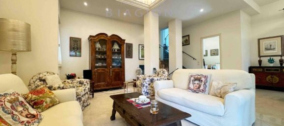 4 Schlafzimmer Villa in Pietrasanta, Italy, Nr. 169456 12