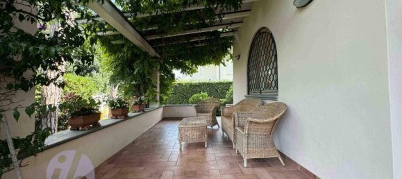 4 Schlafzimmer Villa in Pietrasanta, Italy, Nr. 169456 7