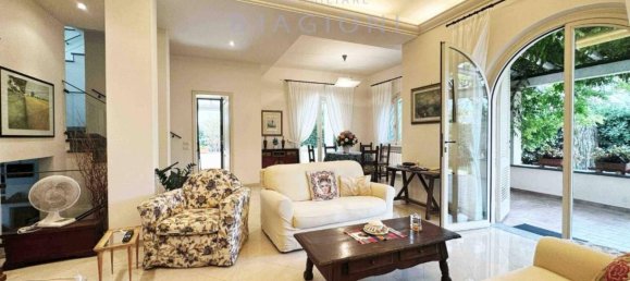 4 Schlafzimmer Villa in Pietrasanta, Italy, Nr. 169456 16