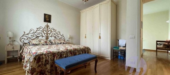 4 Schlafzimmer Villa in Pietrasanta, Italy, Nr. 169456 35