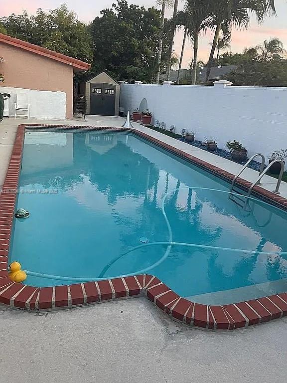 4 bedrooms Villa for sale in Miami, Miami-Dade, Florida, USA № 614661