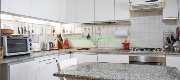 5 rooms Villa in Venice, Italy No. 235547 47