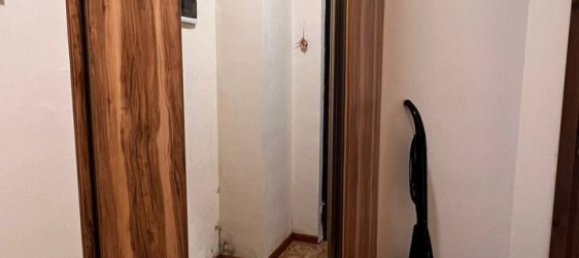 2-salle Appartement à Tbilisi, Georgia No. 43 6