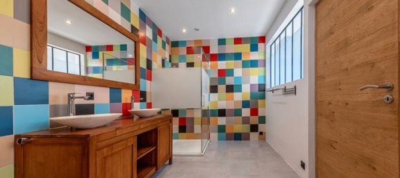 6 bedrooms House in Villers-le-Lac, France No. 305956 8