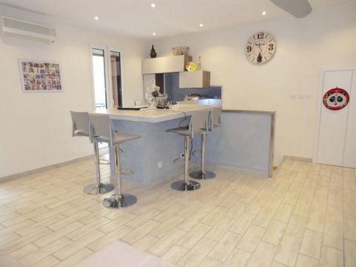 Studio in the Condo in Menton, France No. 4811