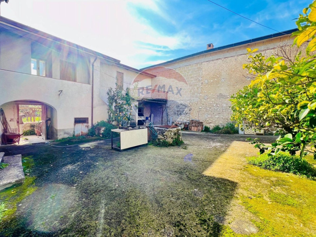 7 bedrooms House in Baia e Latina, Italy No. 381603